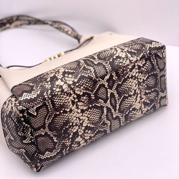 Michael Kors Reed Large Tote Bag And Wallet Set - Picture 6 of 13